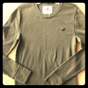 Men’s Hollister Thermal long sleeved shirt, new